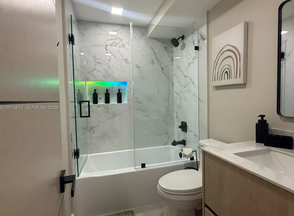 6801 Indian Creek Dr #207 Miami Beach, FL 33141