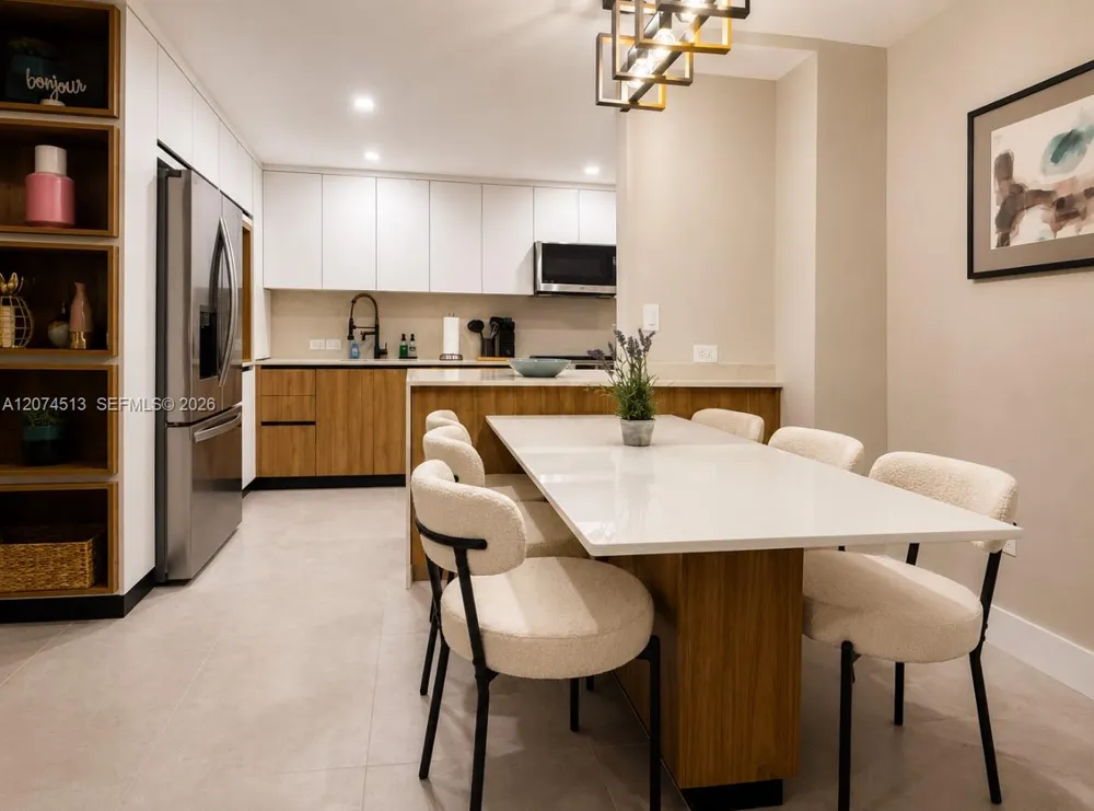 6801 Indian Creek Dr #207 Miami Beach, FL 33141