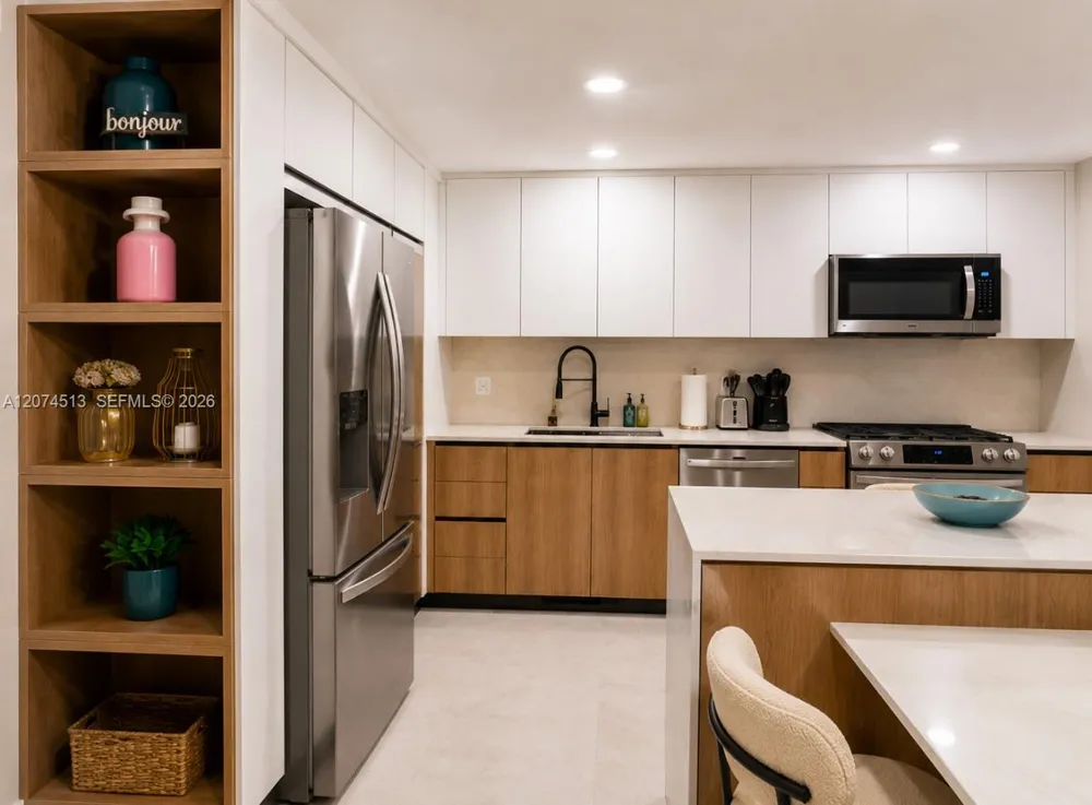 6801 Indian Creek Dr #207 Miami Beach, FL 33141