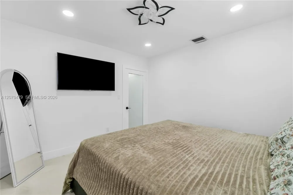 10420 SW 182nd St Miami, FL 33157