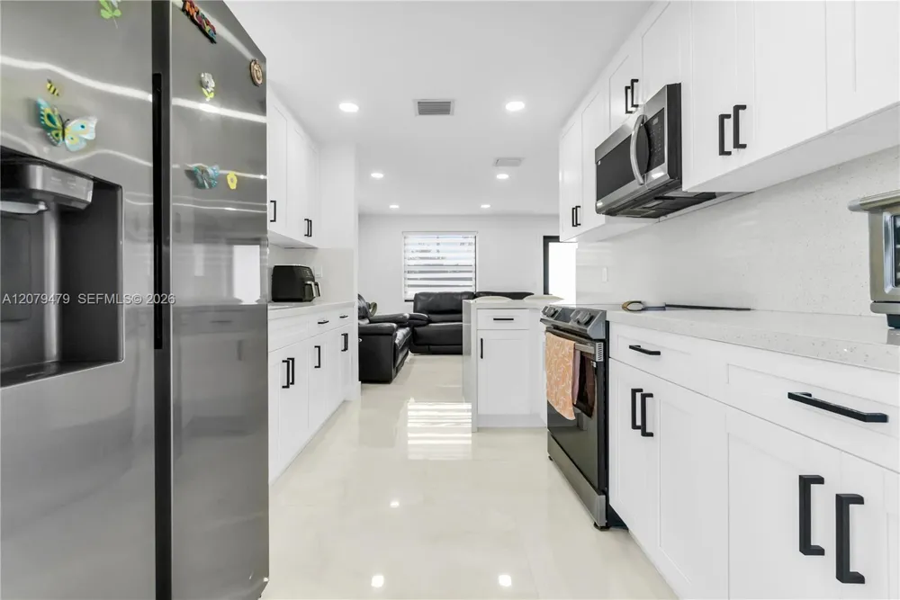 10420 SW 182nd St Miami, FL 33157