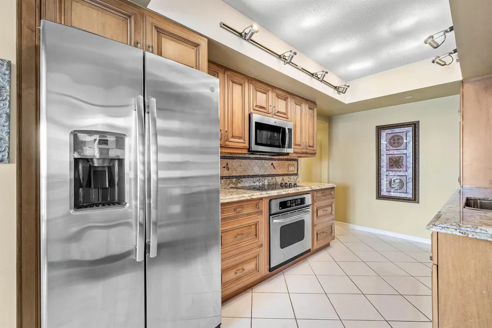 4050 Ocean Avenue #401 Singer Island, FL 33404