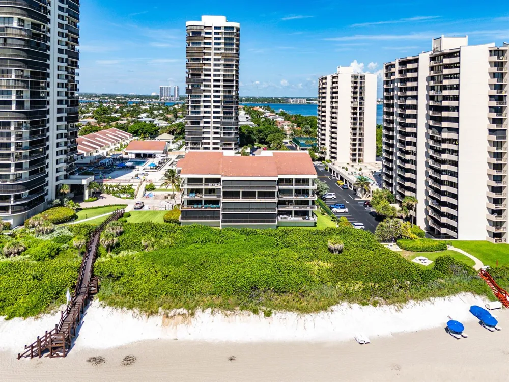 4050 Ocean Avenue #401 Singer Island, FL 33404