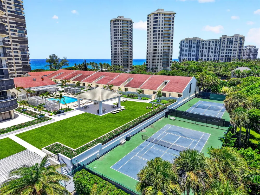 4050 Ocean Avenue #401 Singer Island, FL 33404