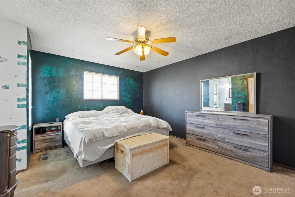 697 Conrad Road Touchet, WA 99360