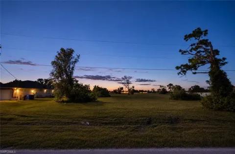 1622 NW 3rd Place
