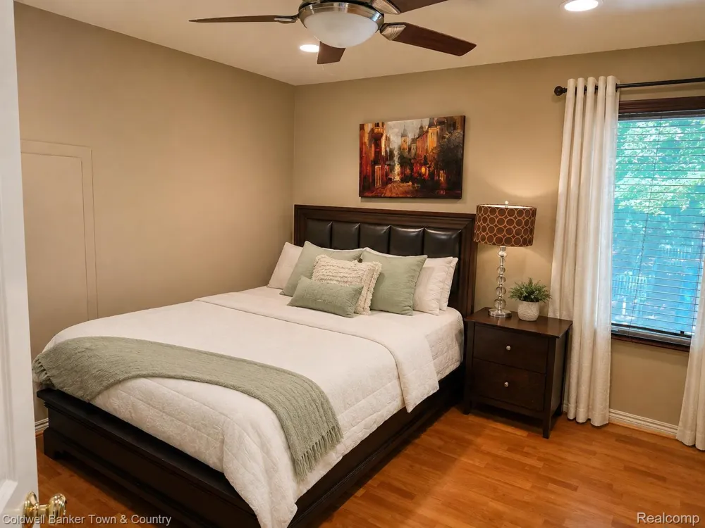 5555 Bentwood Lane Commerce Charter Township, MI 48382