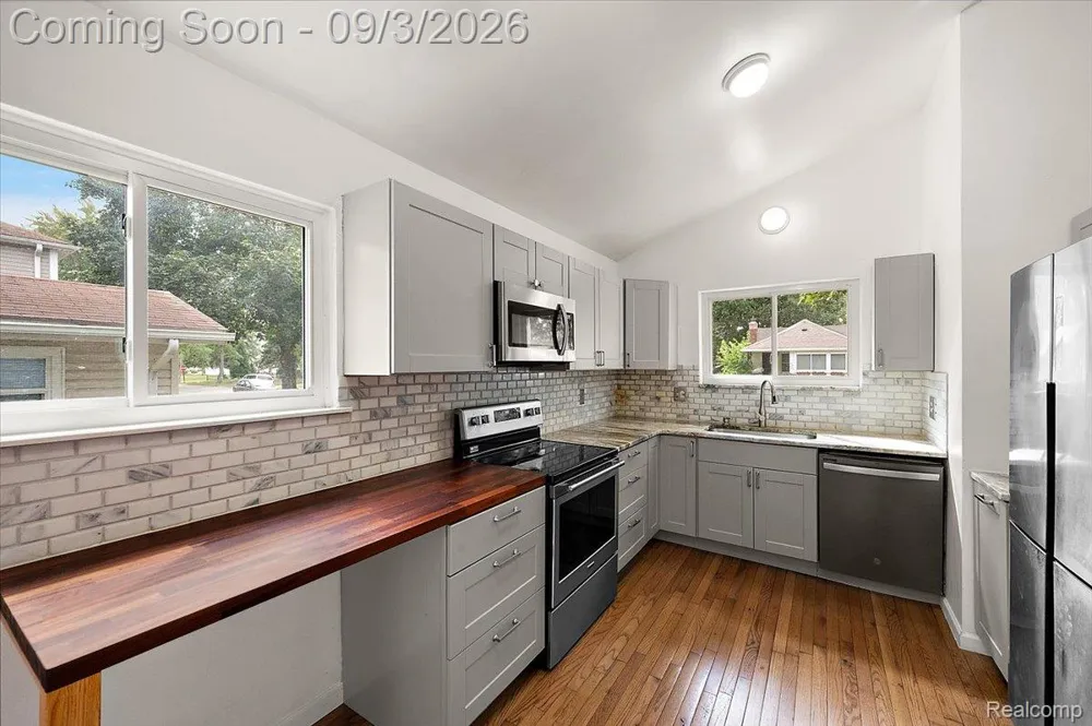 3230 Harris Street Ferndale City, MI 48220
