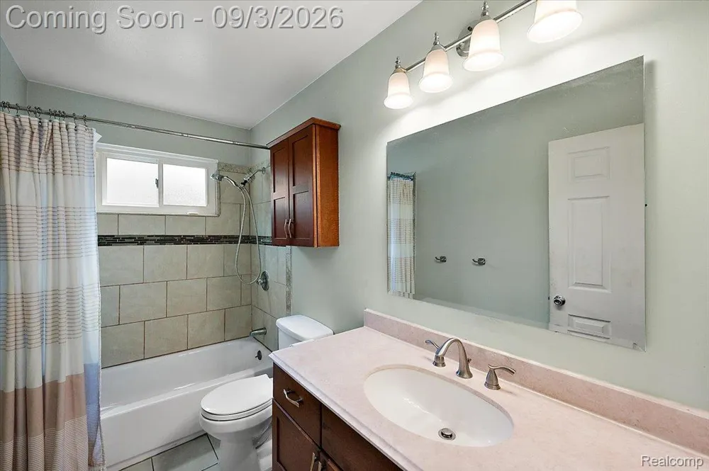 3230 Harris Street Ferndale City, MI 48220