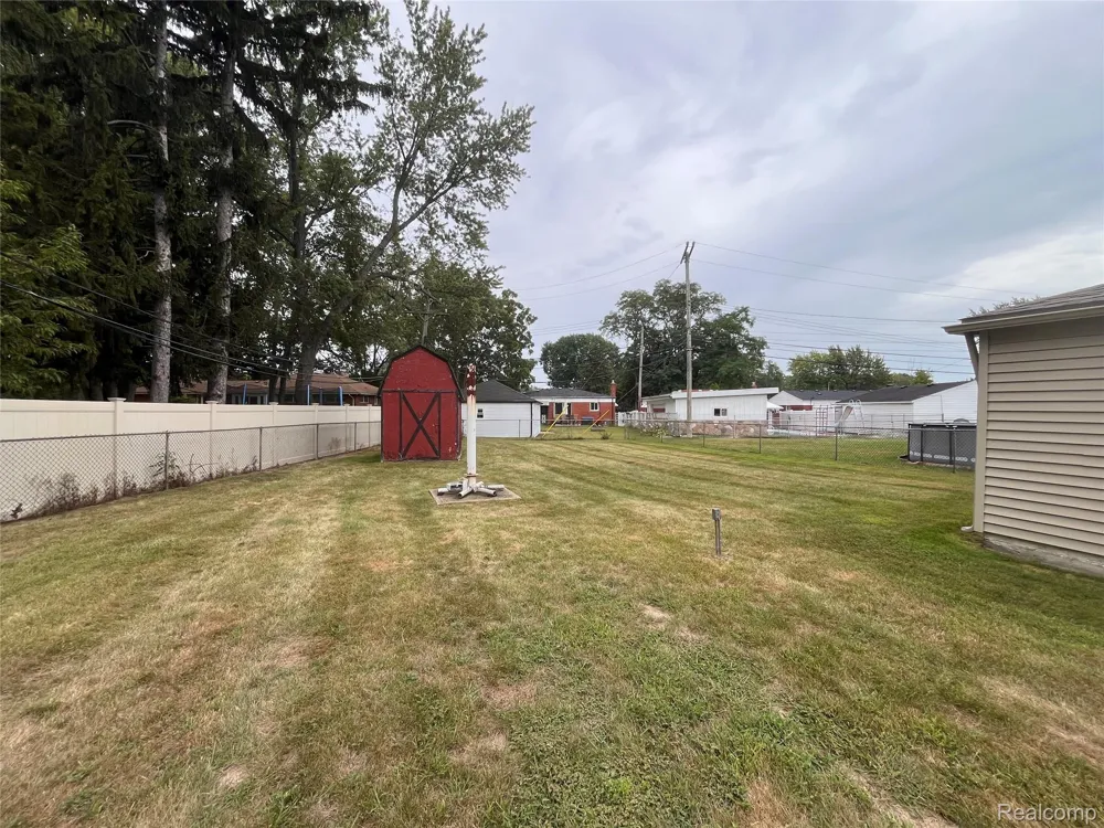 9423 Sylvester Street Taylor City, MI 48180