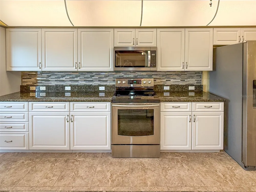 8533 CORAL CREEK LOOP Hudson, FL 34667