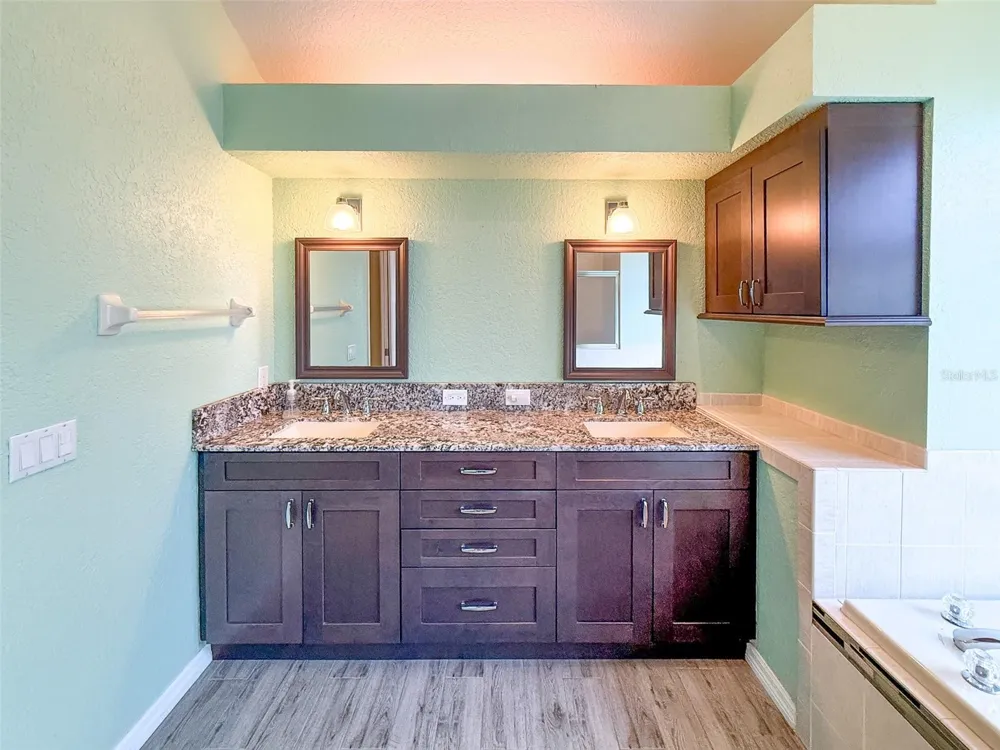 8533 CORAL CREEK LOOP Hudson, FL 34667