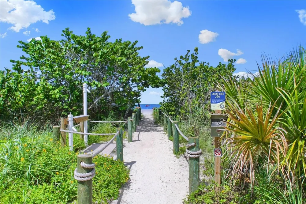 215 CASSANO DRIVE Nokomis, FL 34275