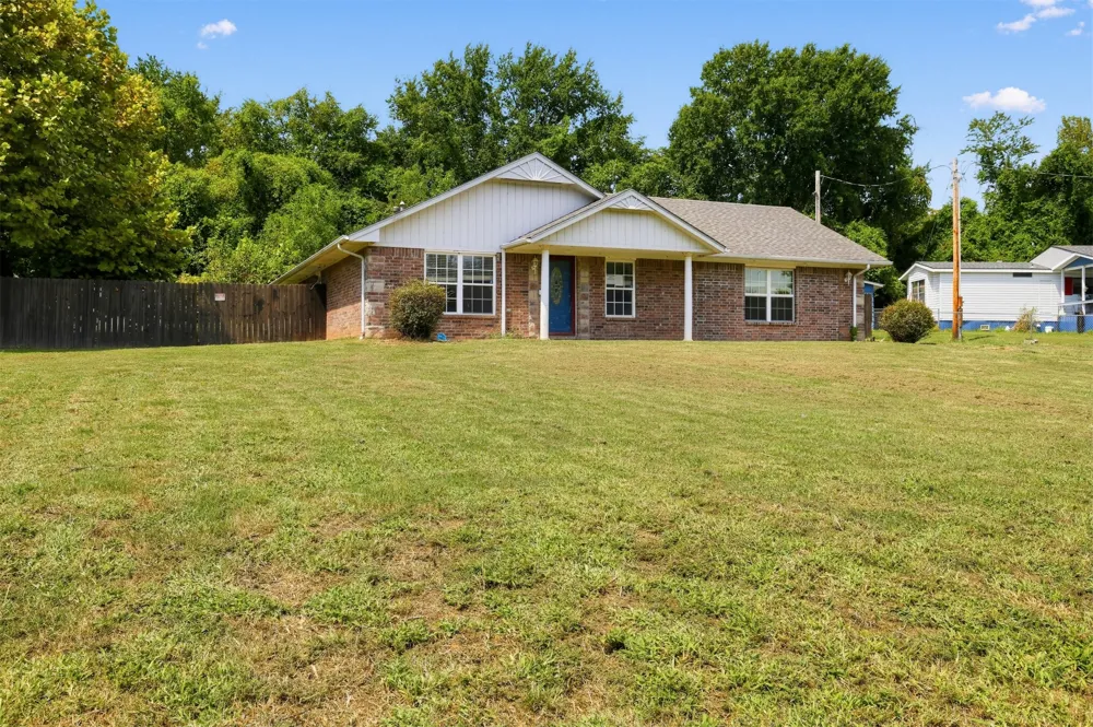 121134 4156 ROAD Eufaula, OK 74432
