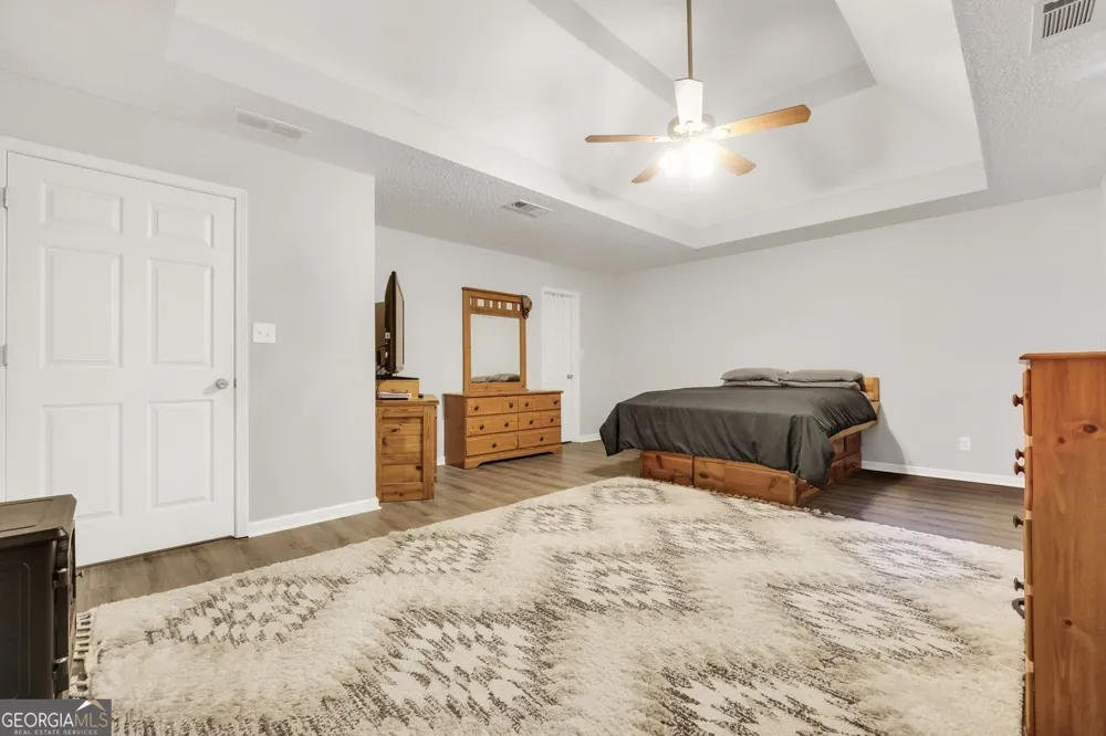 1130 Larkspur DR Locust Grove, GA 30248