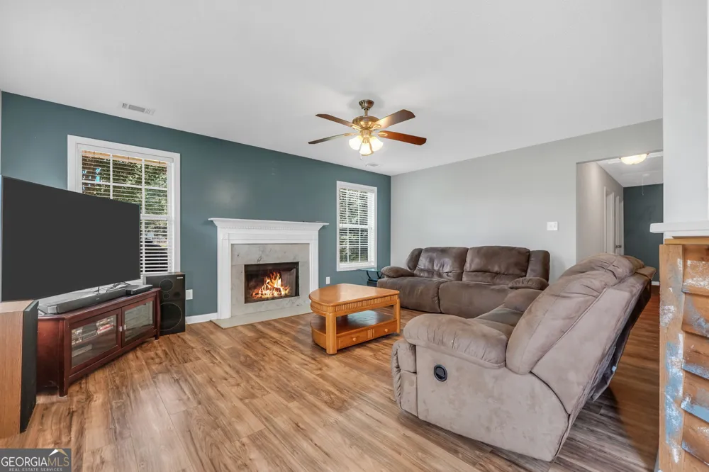 1130 Larkspur DR Locust Grove, GA 30248