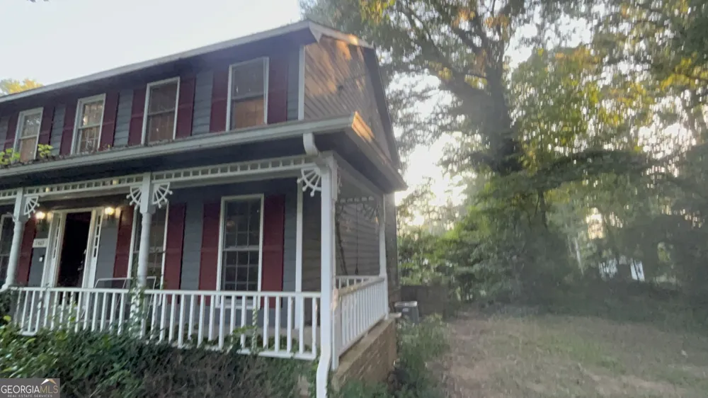 1465 Lake Lucerne RD SW Lilburn, GA 30047