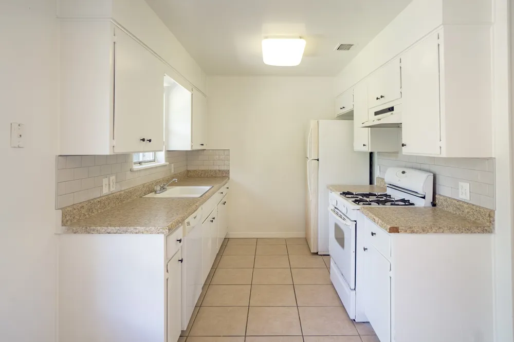 8204 Easter Cove Austin, TX 78757