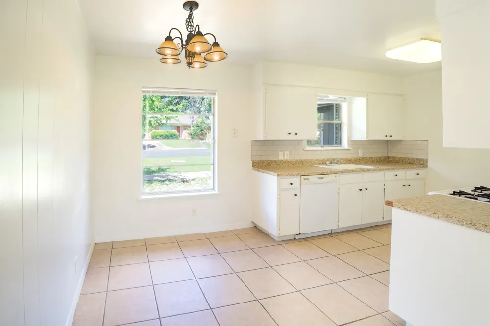 8204 Easter Cove Austin, TX 78757