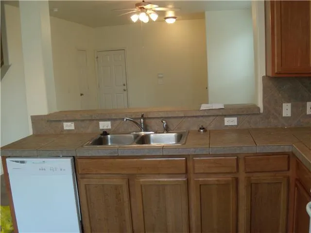 2409 Allred Drive #B Austin, TX 78748