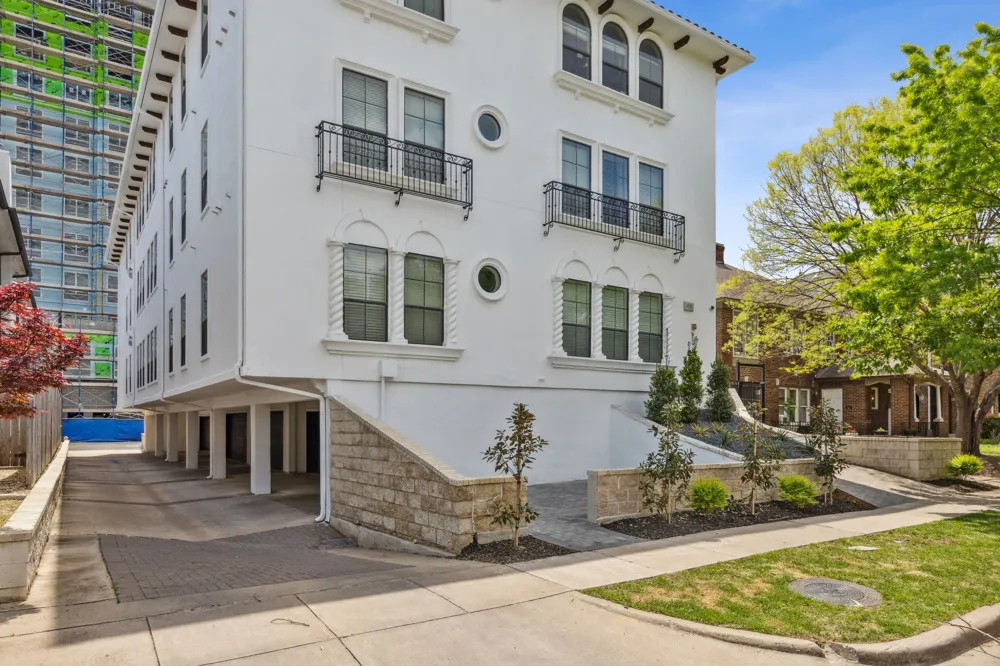 4210 Prescott #C Dallas, TX 75219