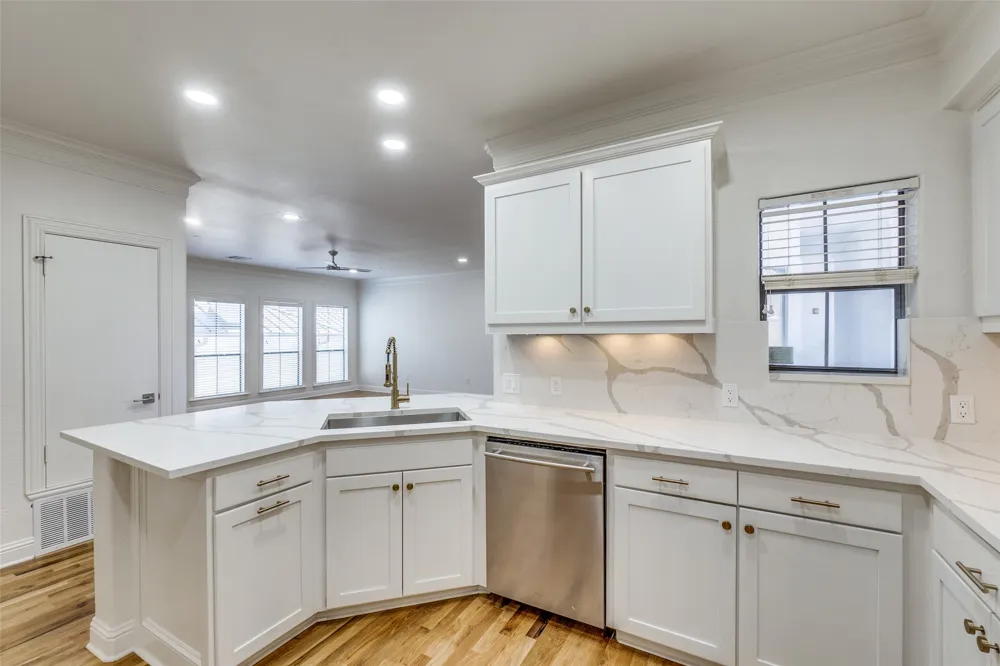 4210 Prescott #C Dallas, TX 75219