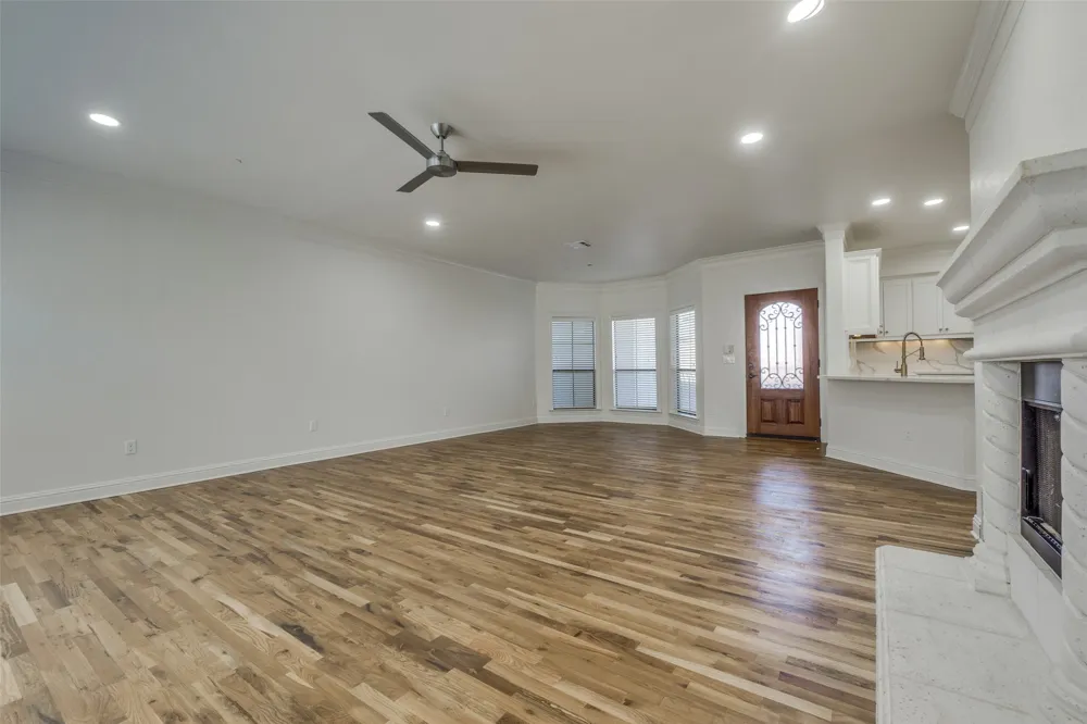 4210 Prescott #C Dallas, TX 75219