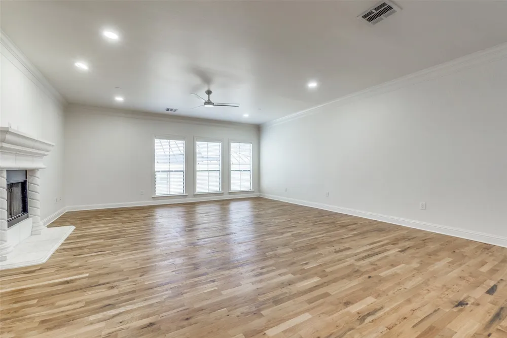 4210 Prescott #C Dallas, TX 75219