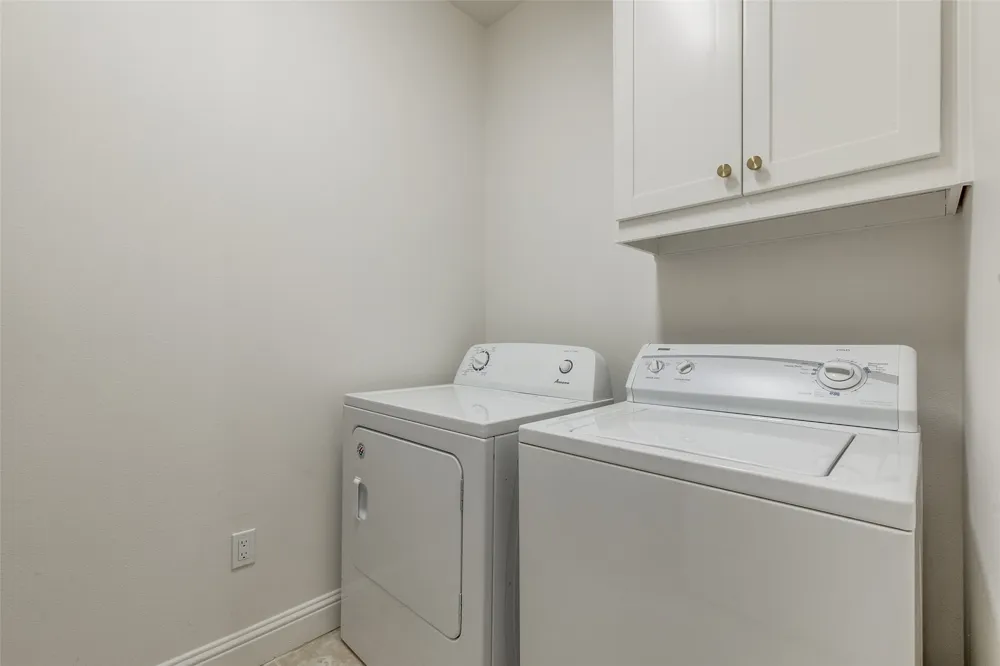 4210 Prescott #C Dallas, TX 75219