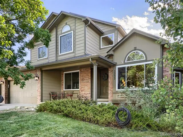 5233 S Espana Street Centennial, CO 80015