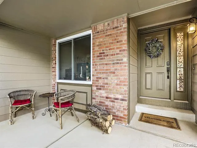 5233 S Espana Street Centennial, CO 80015