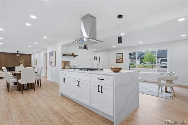5126 W Fremont Avenue Littleton, CO 80128