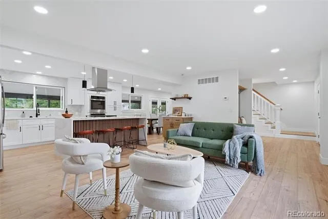 5126 W Fremont Avenue Littleton, CO 80128