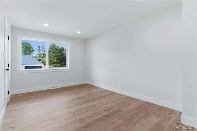 5126 W Fremont Avenue Littleton, CO 80128