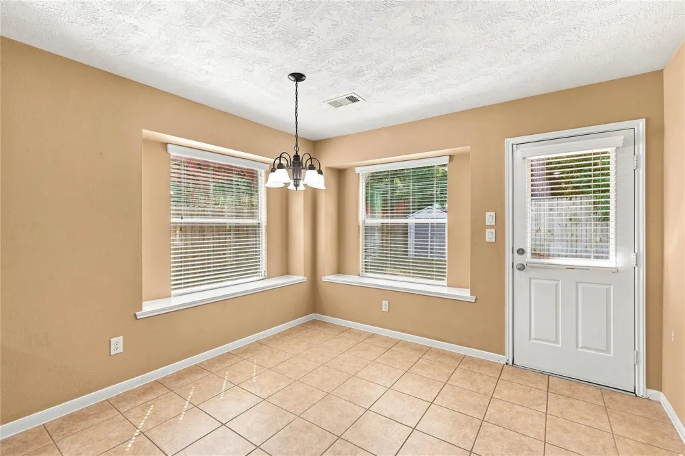 5923 Deleon Trail Drive Spring, TX 77379
