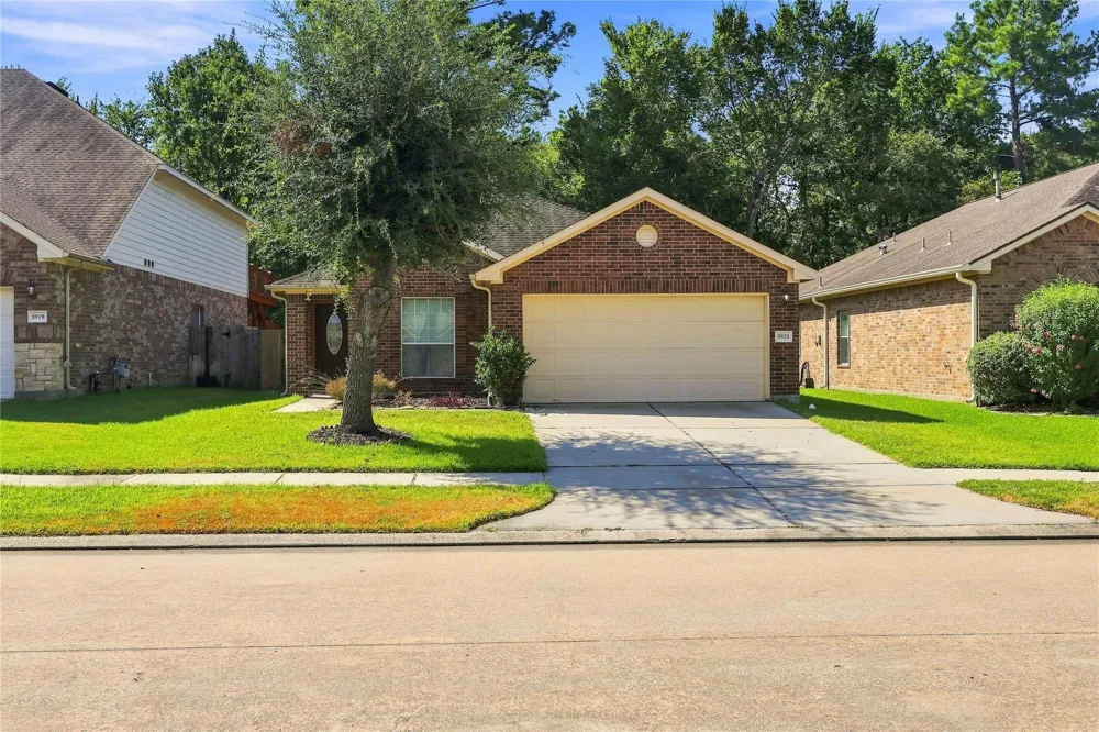 5923 Deleon Trail Drive Spring, TX 77379