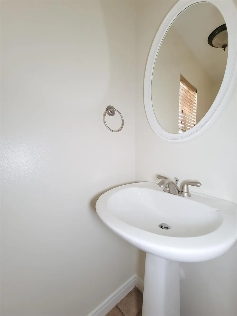 34 Waugh #B Houston, TX 77007