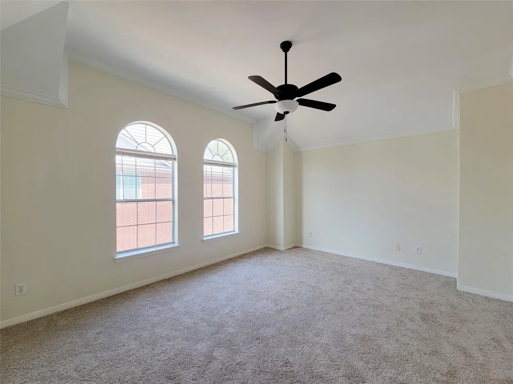 34 Waugh #B Houston, TX 77007