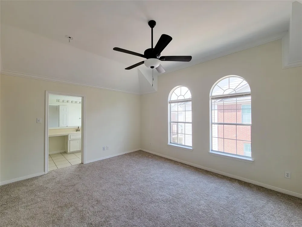 34 Waugh #B Houston, TX 77007