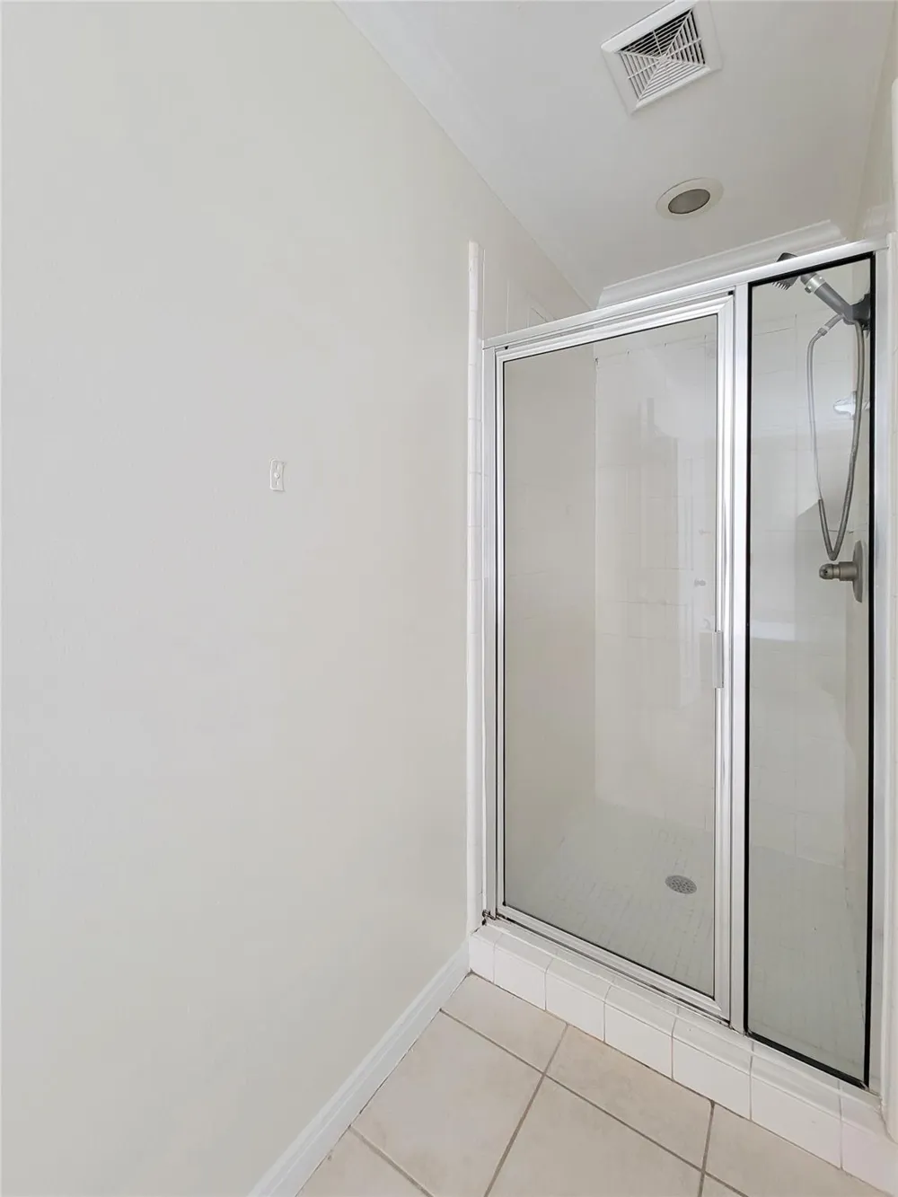 34 Waugh #B Houston, TX 77007