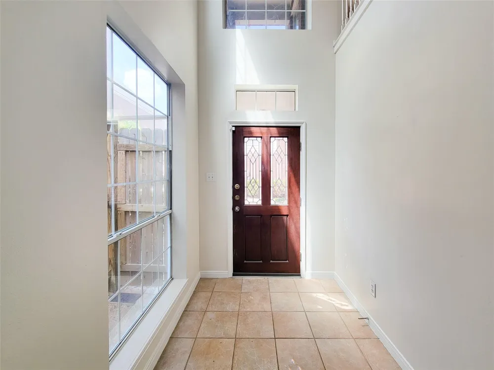 34 Waugh #B Houston, TX 77007
