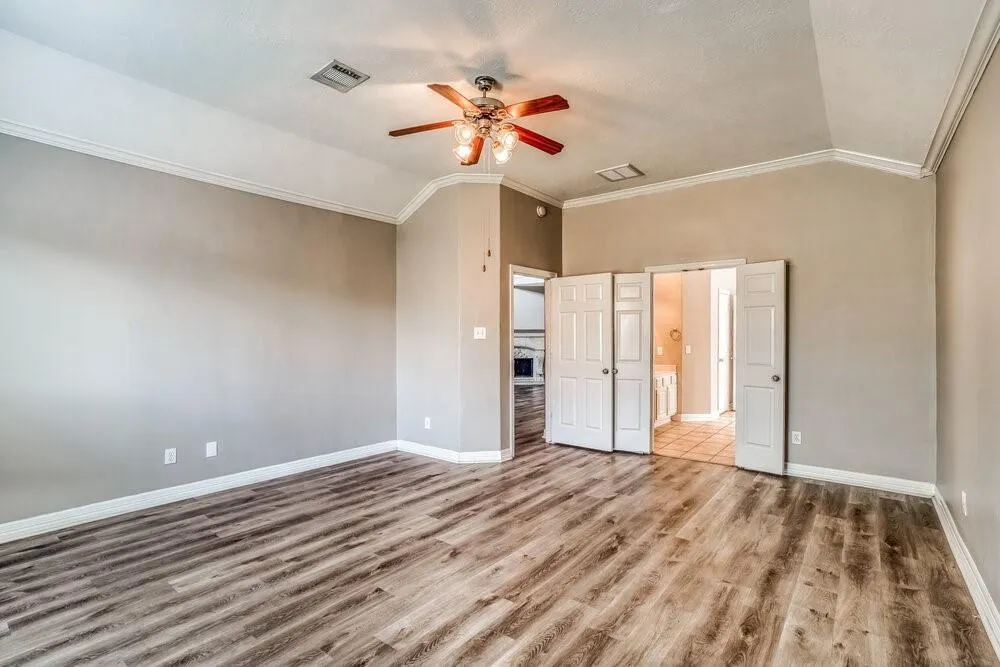 12013 Banks Run Drive Pearland, TX 77584