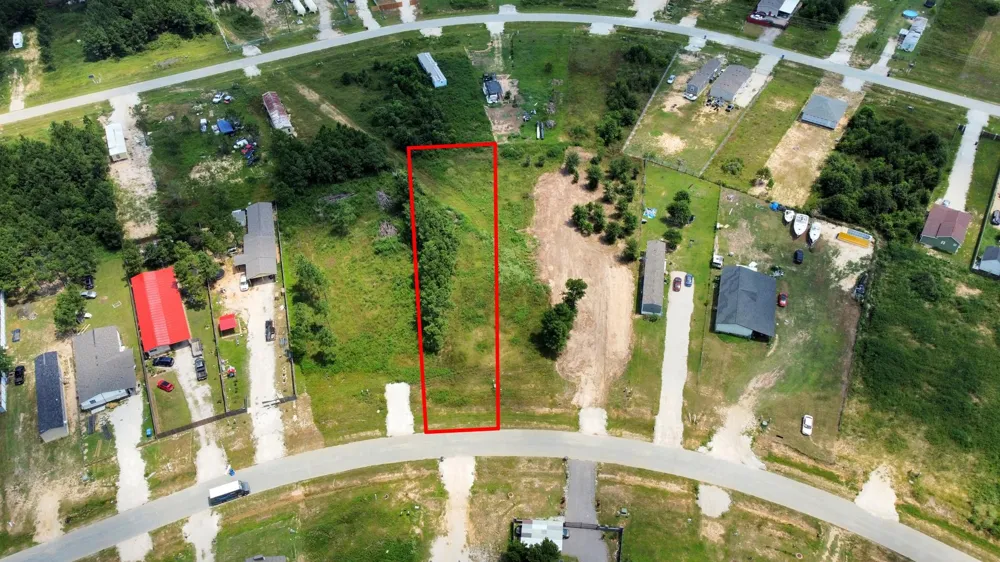 882 Road 5606 Cleveland, TX 77327