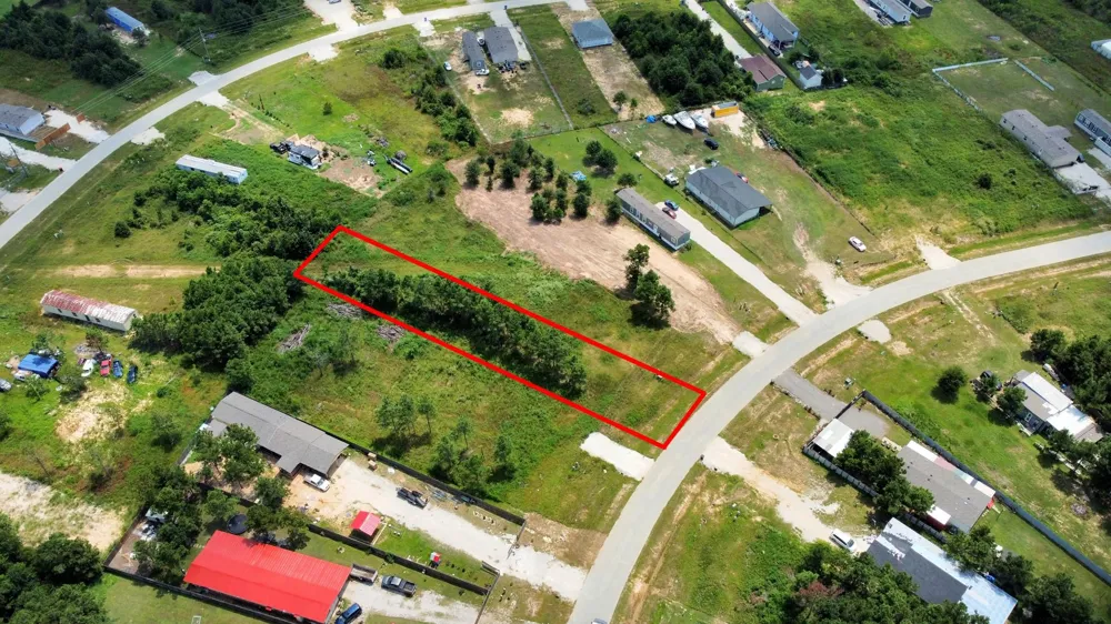 882 Road 5606 Cleveland, TX 77327