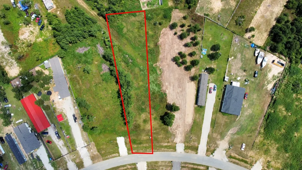 882 Road 5606 Cleveland, TX 77327
