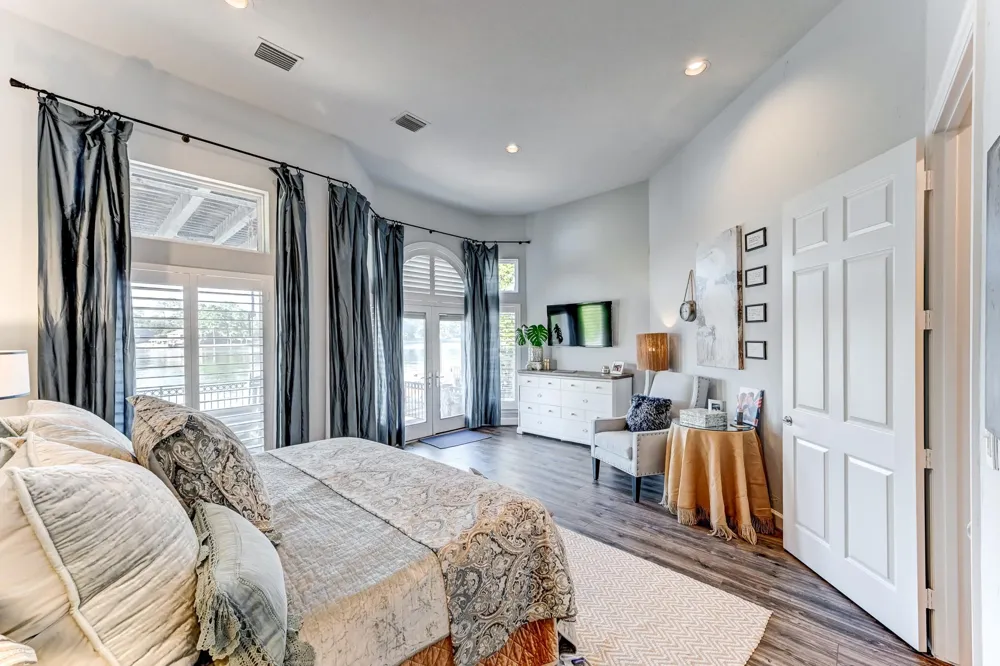 113 Winthrop Harbor Montgomery, TX 77356