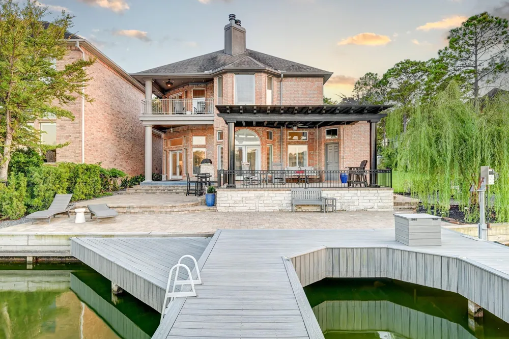 113 Winthrop Harbor Montgomery, TX 77356