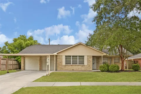 1503 Leneva Lane