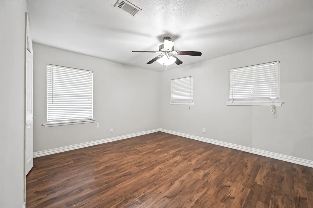 1503 Leneva Lane Pasadena, TX 77502