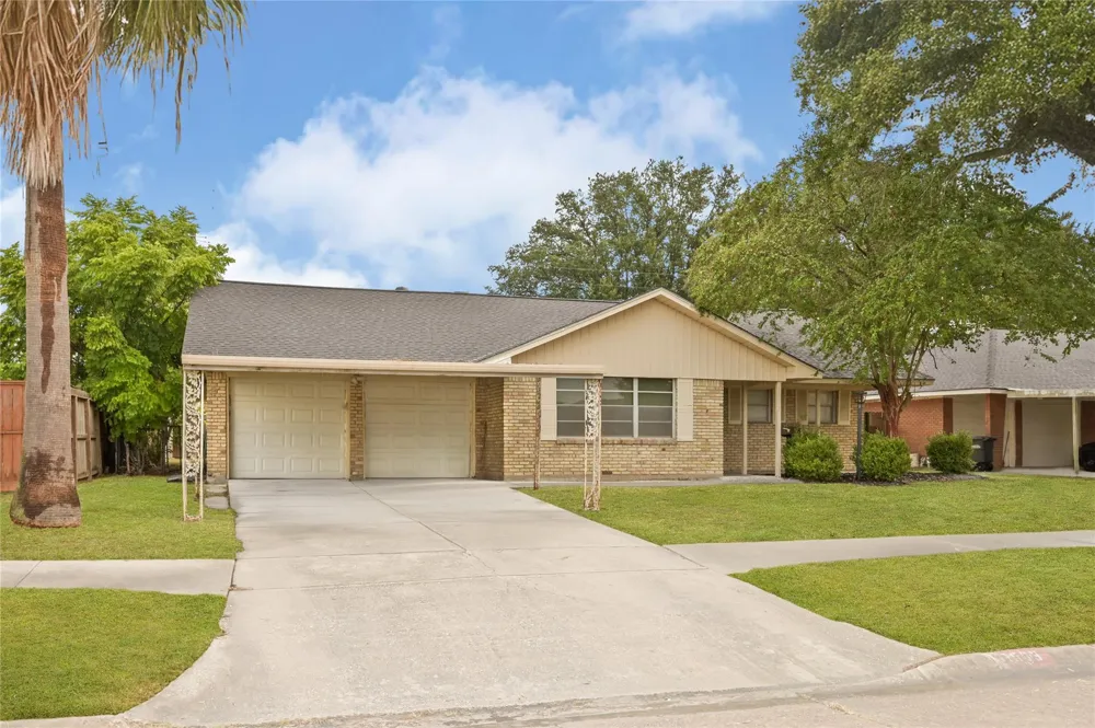 1503 Leneva Lane Pasadena, TX 77502